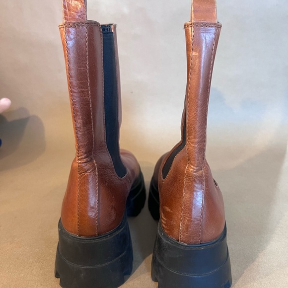 Gianni Bini Down-Town Brown Genuine Leather Chlesea Sole Platform Boots US 10 M - Picture 4 of 12